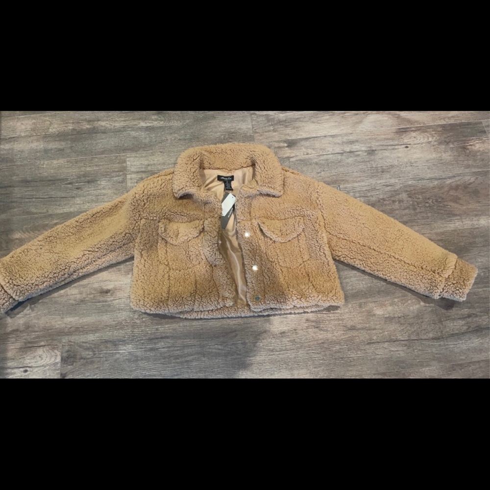 Fransescas Khaki cropped puffer jacket size M w/ tags -$28